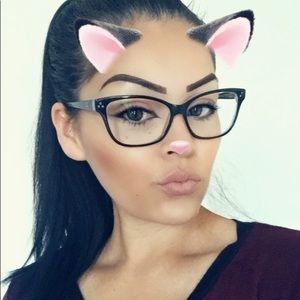 Meet your Posher, Araceli